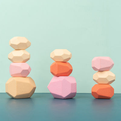 子供北欧の4cmの建築の木のブロックはゲームのおもちゃの積み重ねに投石する