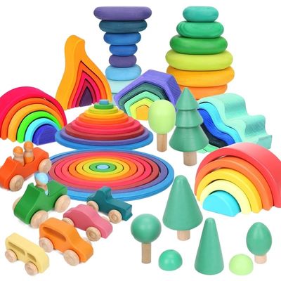 Montessoriの波の森林スタッカー タワーの虹のおもちゃのスタッカー