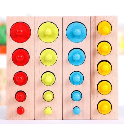 3cm感覚的なシリンダー ソケットのMontessoriのKnobbedシリンダ ブロックの幼稚園