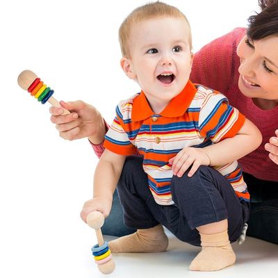 体育館の齧歯動物10.7cmの木のラッセル音 リングMontessori木のTeethersの金庫