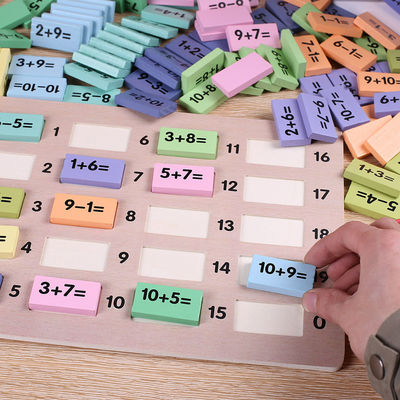 数学4.5cmの木のドミノのブロックのMontessoriの数学のブロック