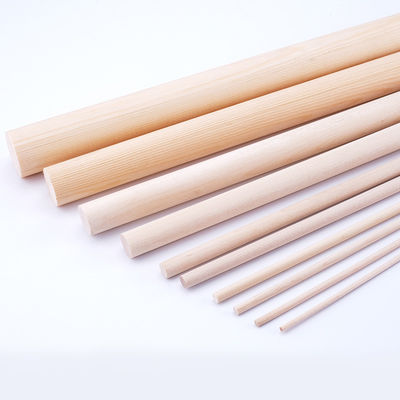 木の棒のあたりの磨かれた4mmの未完成の木製の技術長く