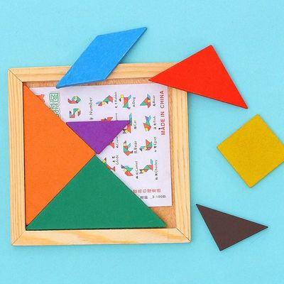 正方形11cm木のMontessoriの赤ん坊は7部分のジグソー パズルをもてあそぶ
