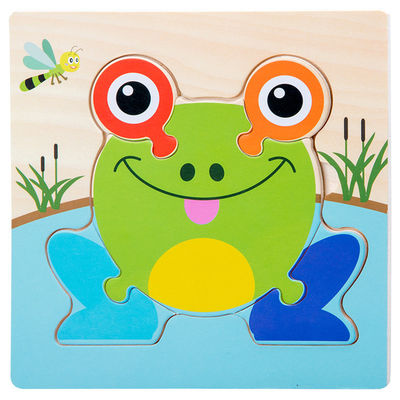 赤ん坊が動物をもてあそぶMontessoriのゲームは3Dが木の漫画の認知の困惑のおもちゃの一致を困惑させる子供を売買する
