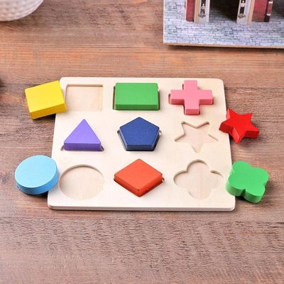 Montessoriの木の赤ん坊を分類して幾何学的な木のブロック15cmの幼稚園をもてあそぶ