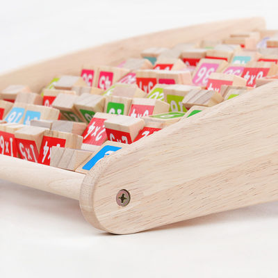 木のブロックを数える無毒なテーブルの乗法のMontessoriの算術おもちゃ