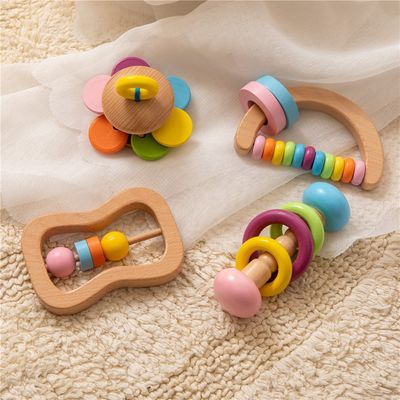 ラッセル音のSoother 11.6cmの木の歯が生えるおもちゃの木のラッセル音のTeetherの食品等級