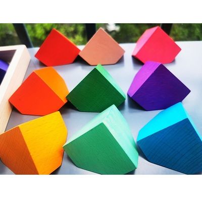 2300g 4cmの虹のゲームを積み重ねる木の花の困惑の木の石