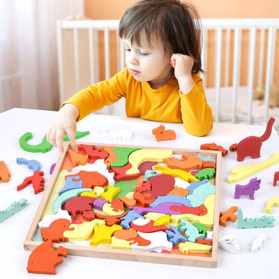 子供の早い教育のためのISOの立体木動物の困惑