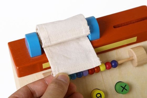 子供の木のシミュレーションの金銭登録機は演劇のおもちゃのふりをする
