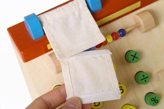 子供の木のシミュレーションの金銭登録機は演劇のおもちゃのふりをする
