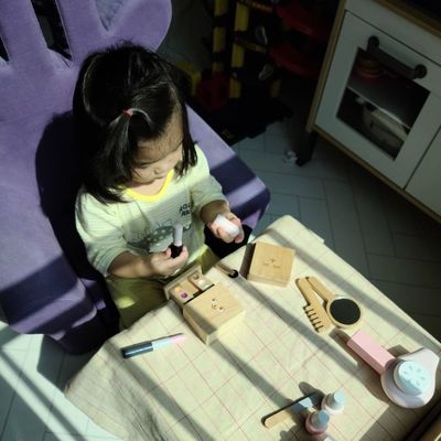 ISO9001子供の携帯用Montessoriの木の化粧品のおもちゃセット