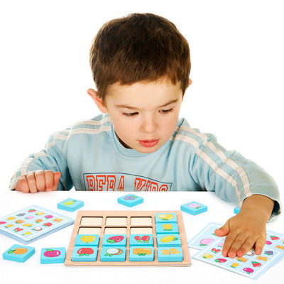 ODMの子供のMontessoriの木の困惑のボード ゲーム