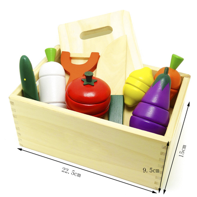 シミュレーションの台所は子供のために教育おもちゃ木のMontessoriのふりをする