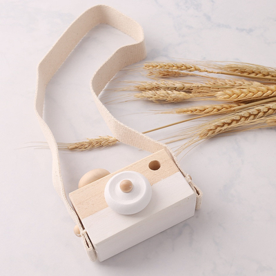 1Pcはおもちゃが子供の木のDiyの現在の看護のギフトのためのカメラ木ペンダントのMontessoriのおもちゃを作る木の赤ん坊を作ろう