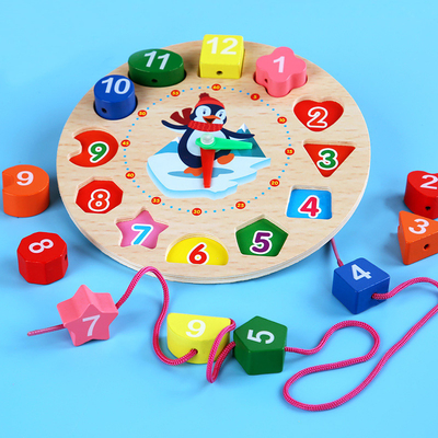 デジタル多彩な木のビーズの時計のMontessoriの動物の教育ビードは時計のおもちゃの子供に一致させる小道具を困惑させる
