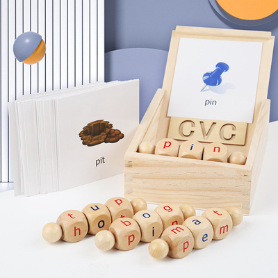 Montessoriの木の読書は回転手紙の回転のアルファベットの学習を妨げる