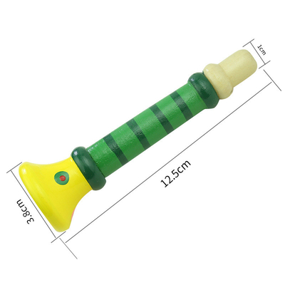 熱い赤ん坊の木の角笛楽器は多彩な子供をもてあそぶ