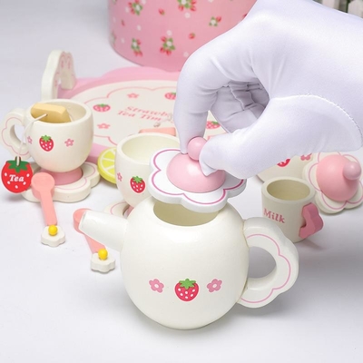 レモン シミュレーションの台所木セットの創造的で白い午後のお茶