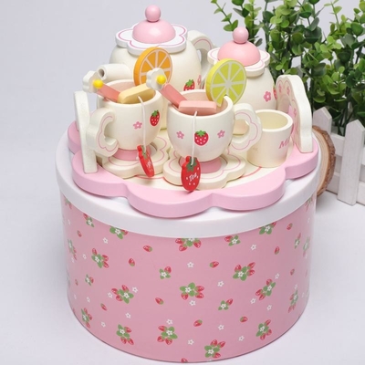 レモン シミュレーションの台所木セットの創造的で白い午後のお茶