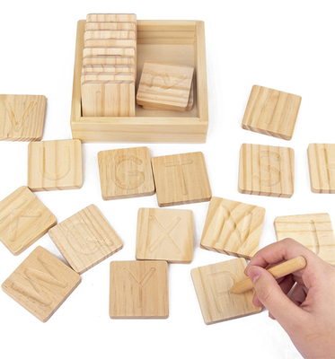 溝の練習板ペン制御訓練を綴るMontessoriの木の単語