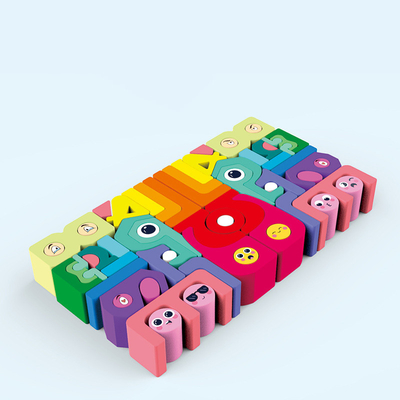 子供の木の虹の教育Montessoriをブロック
