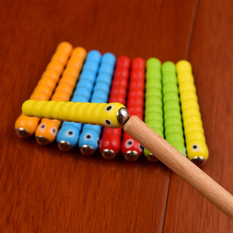 木の虫のつかまえるゲーム5は1木のおもちゃの付属品のMontessoriの教育おもちゃを徐々に引出す